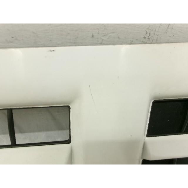 16年 エルフ 標準 PB-NKR81A ラジエーターグリル 729 ホワイト系