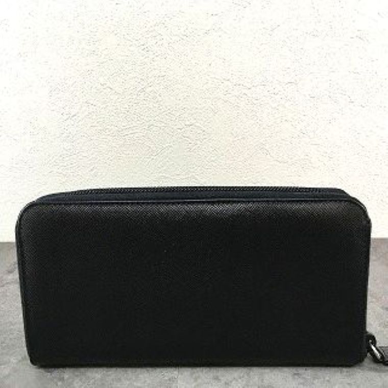 送料込み！ 美品 PRADA ジップウォレット M506A 三角プレート 570 楽天市場】送料込み！ 美品 PRADA ジップウォレット M506A 三角