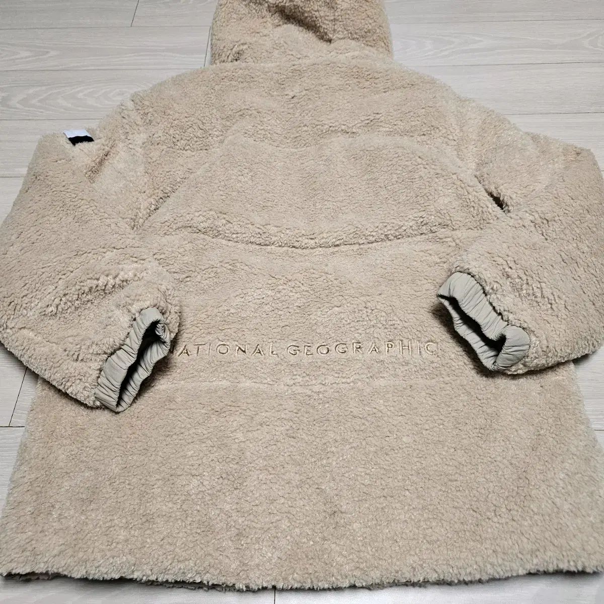 ナショナルジオグラフィック リバーシブル フーディー ジップアップ ベージュ 150