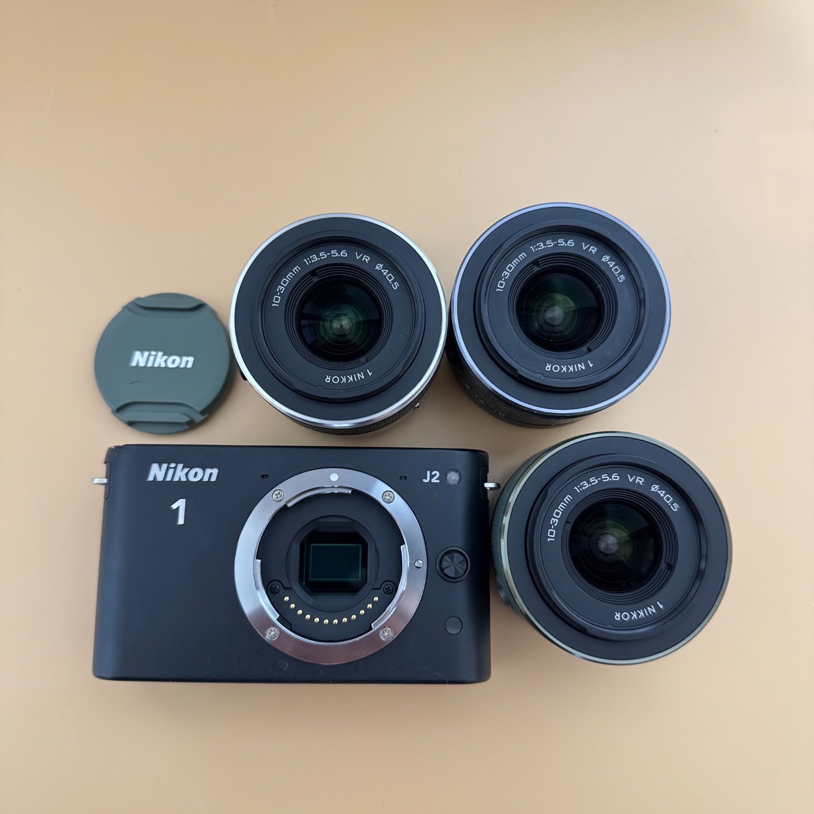 ニコン　J2+NIKKOR10-30/3.5-5.6VR付ジャンク品。 Nikon 1 nikkor VR 10-30mm f/3.5-5.6 lens J1 J2 J3 J4 J5 V1 V2 V3