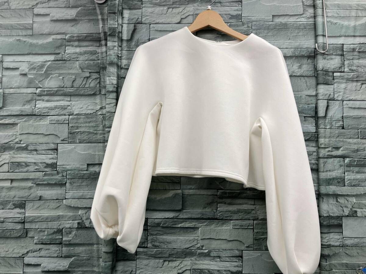 TSURU By MARIKO OIKAWA／長袖カットソー／フリーサイズ／白 - メルカリ