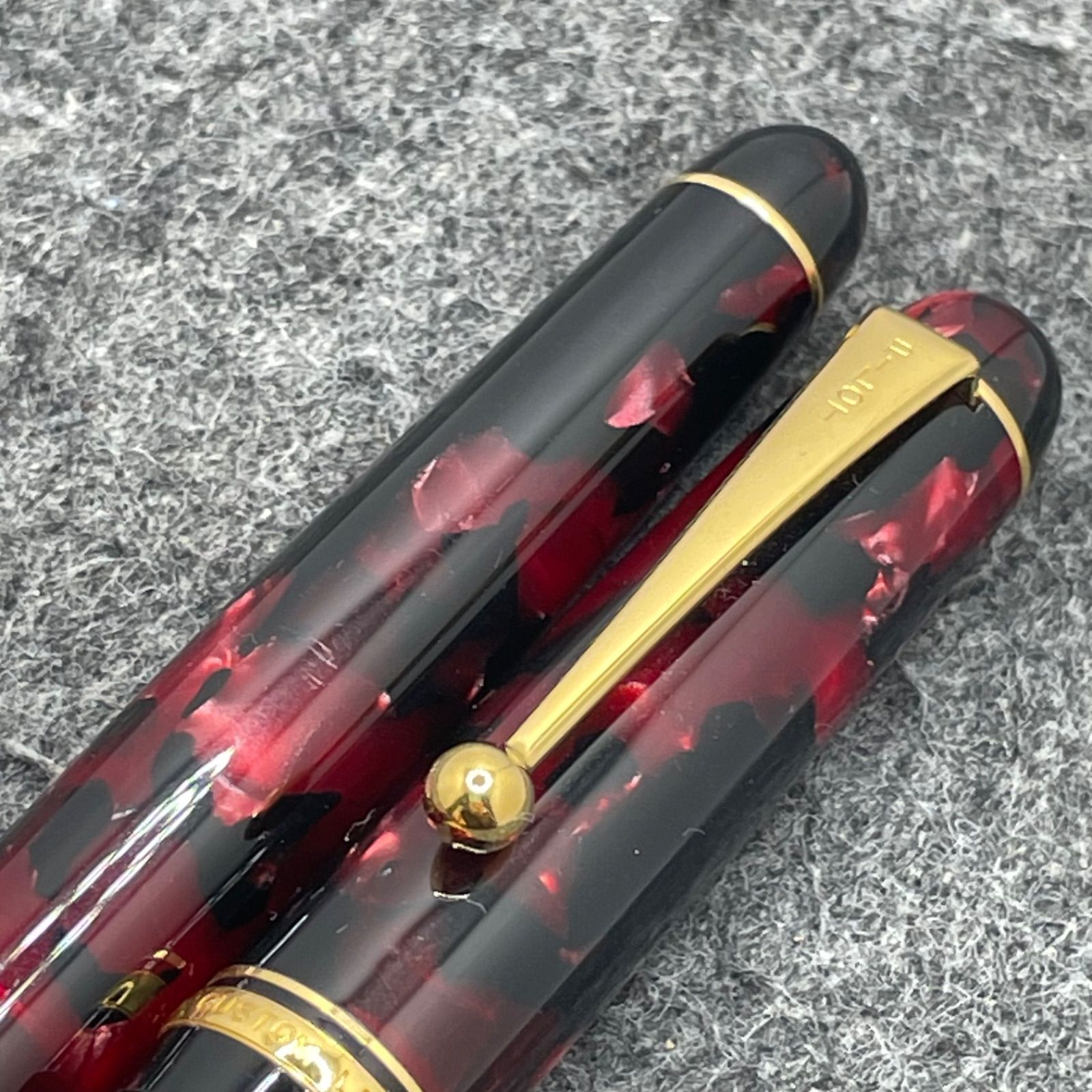 PE1166□パイロット 万年筆 カスタム LE レッド系マーブル PE1166□パイロット 万年筆 カスタム LE レッド系マーブル 箱付き