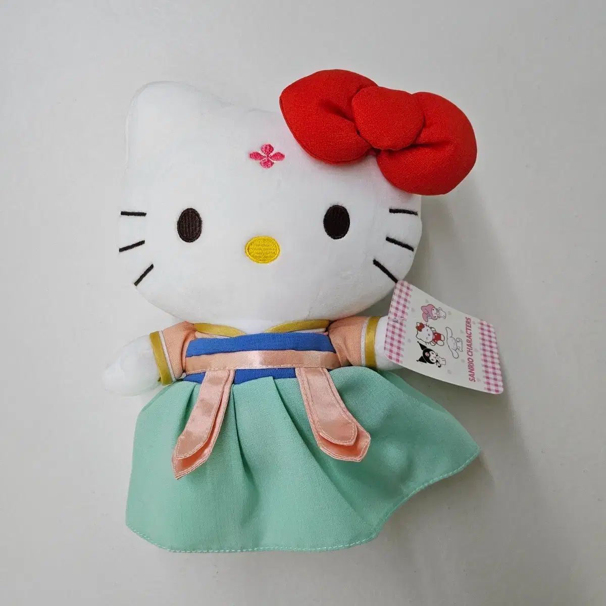 ハローキティ チマチョゴリ ぬいぐるみ サンリオ - メルカリ