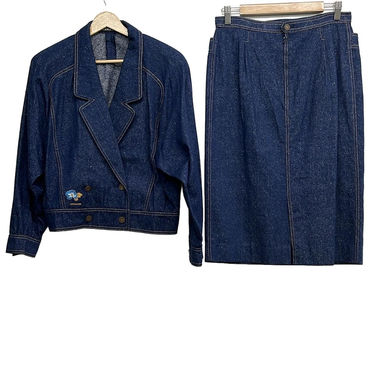 LEONARD(レオナール) スカートスーツ レディース - ネイビー シルク/花