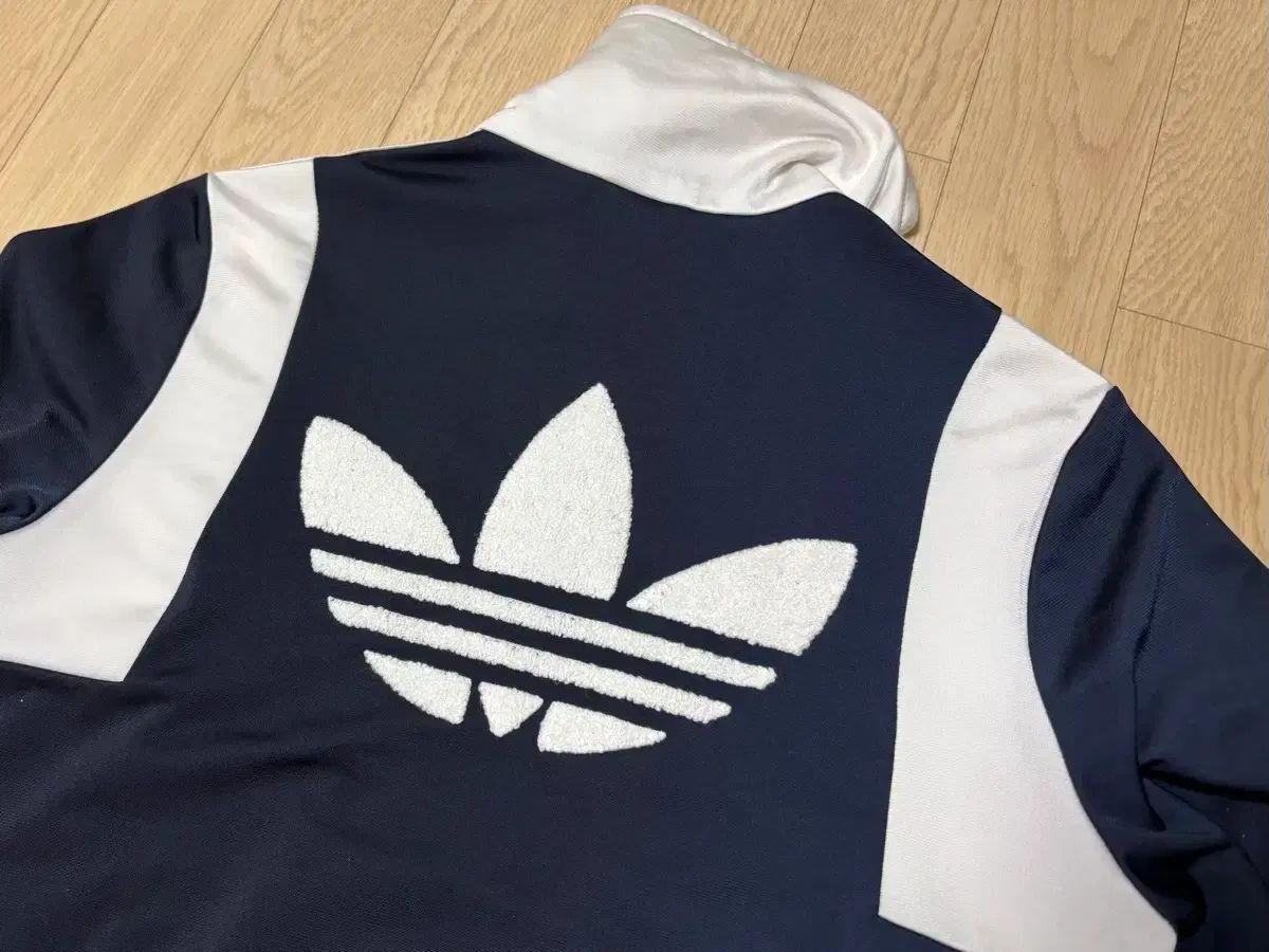 アディダス（adidas）（メンズ）M3 ストライプス TT WC A