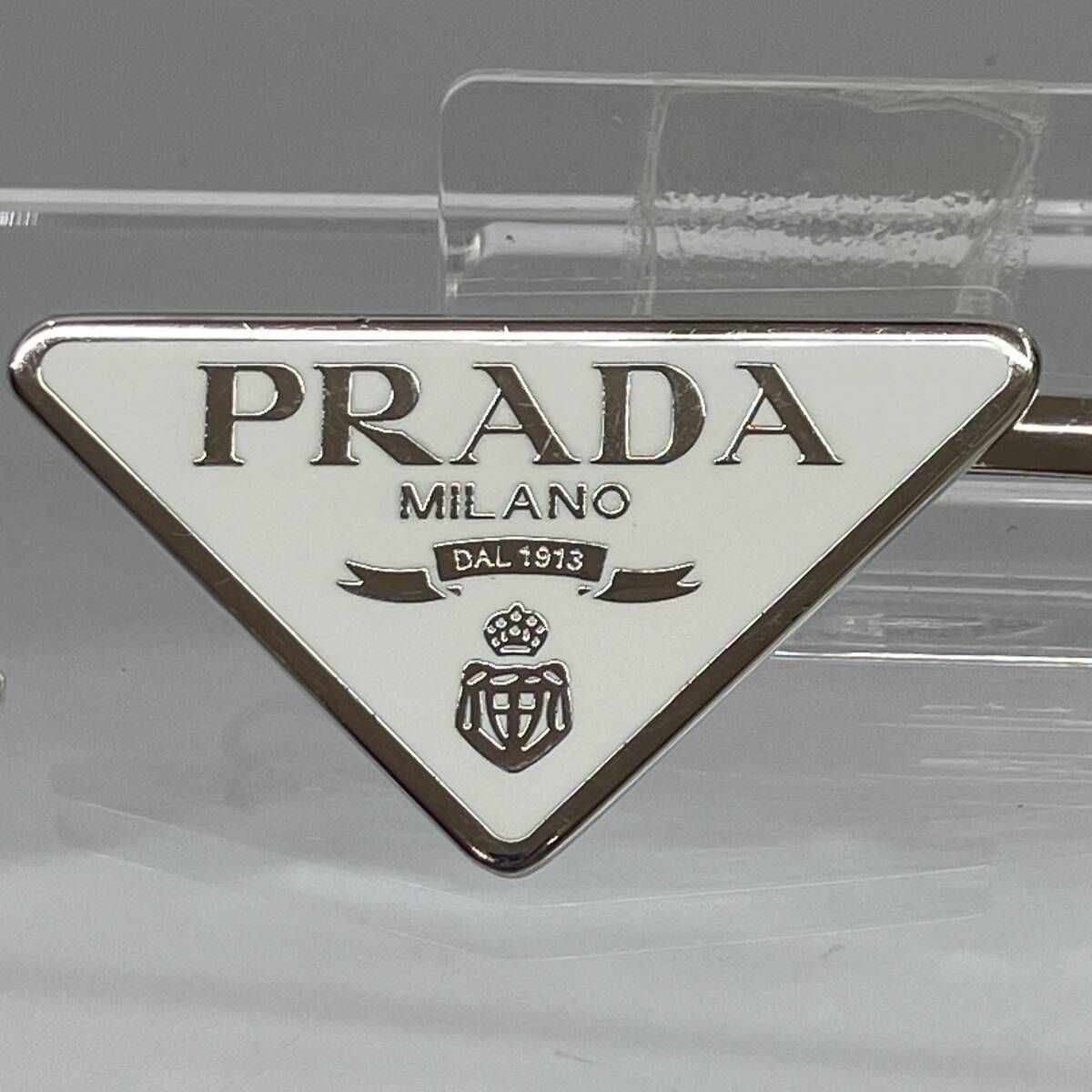 PRADA プラダ ヘアピン 2個セット ブランドアクセサリー - メルカリ
