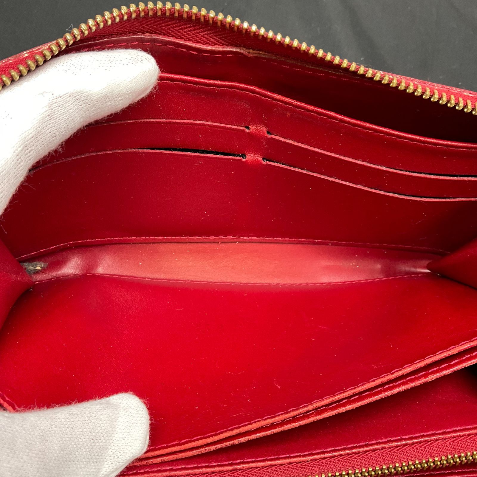 ルイヴィトン モノグラムヴェルニ ジッピーウォレット B25113240