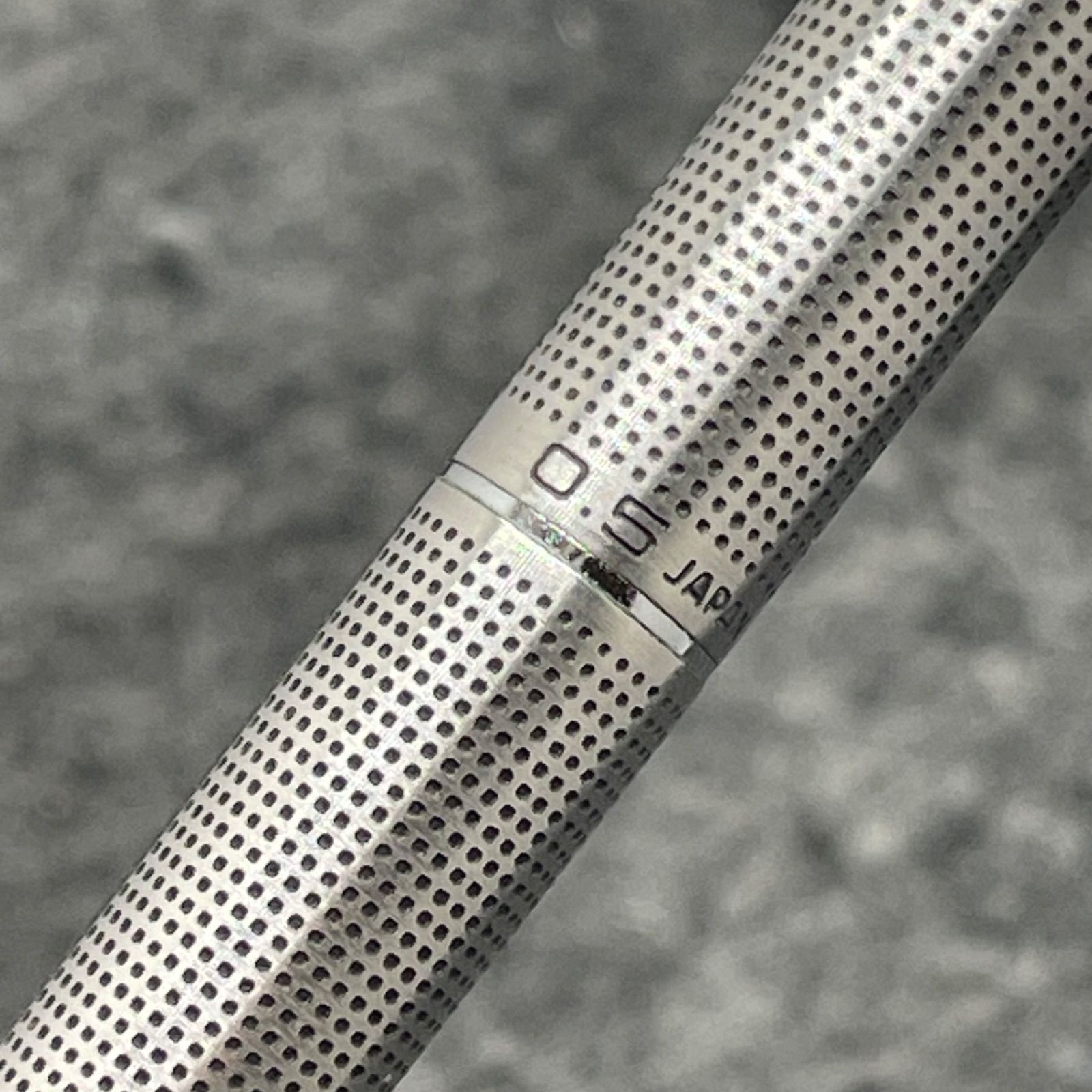 PE1174□PILOT ノック式シャープペンシル0.5㎜芯 水玉 蝕刻 レトロ