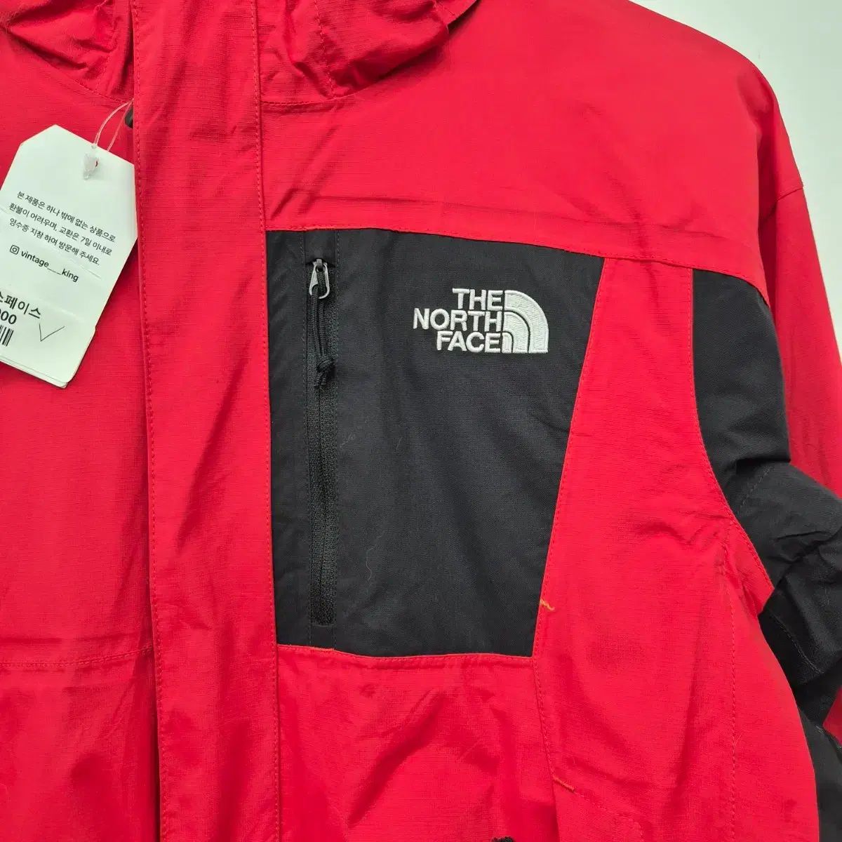 レッド|ブラック