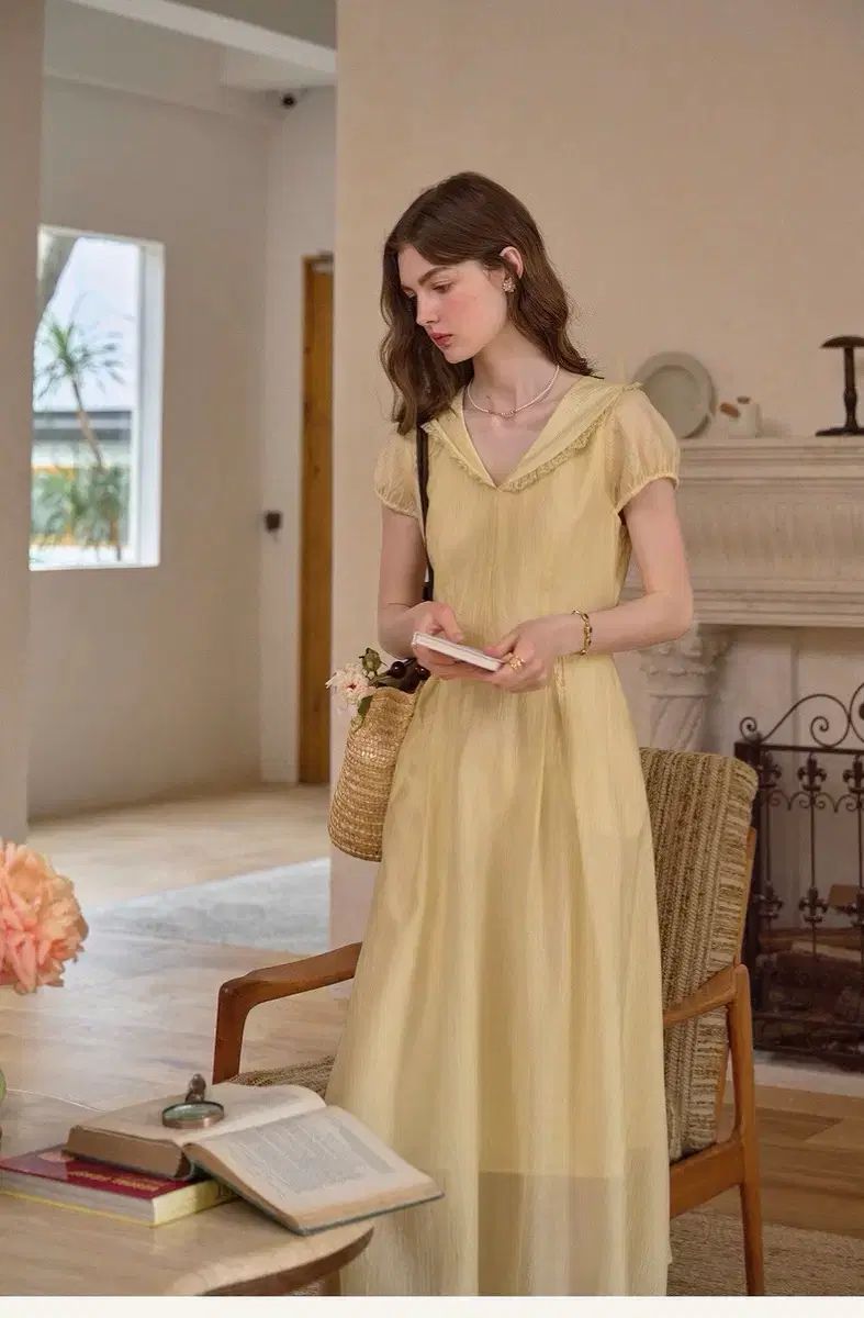 シンプルレトロ チュール パフ ONE PIECE イエロー ネック Long