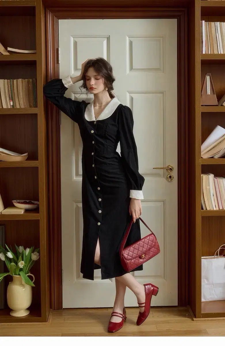 55- シンプルレトロツアーベルベット ブラック ネック Long ONE PIECE ゲストルックオフィスルック