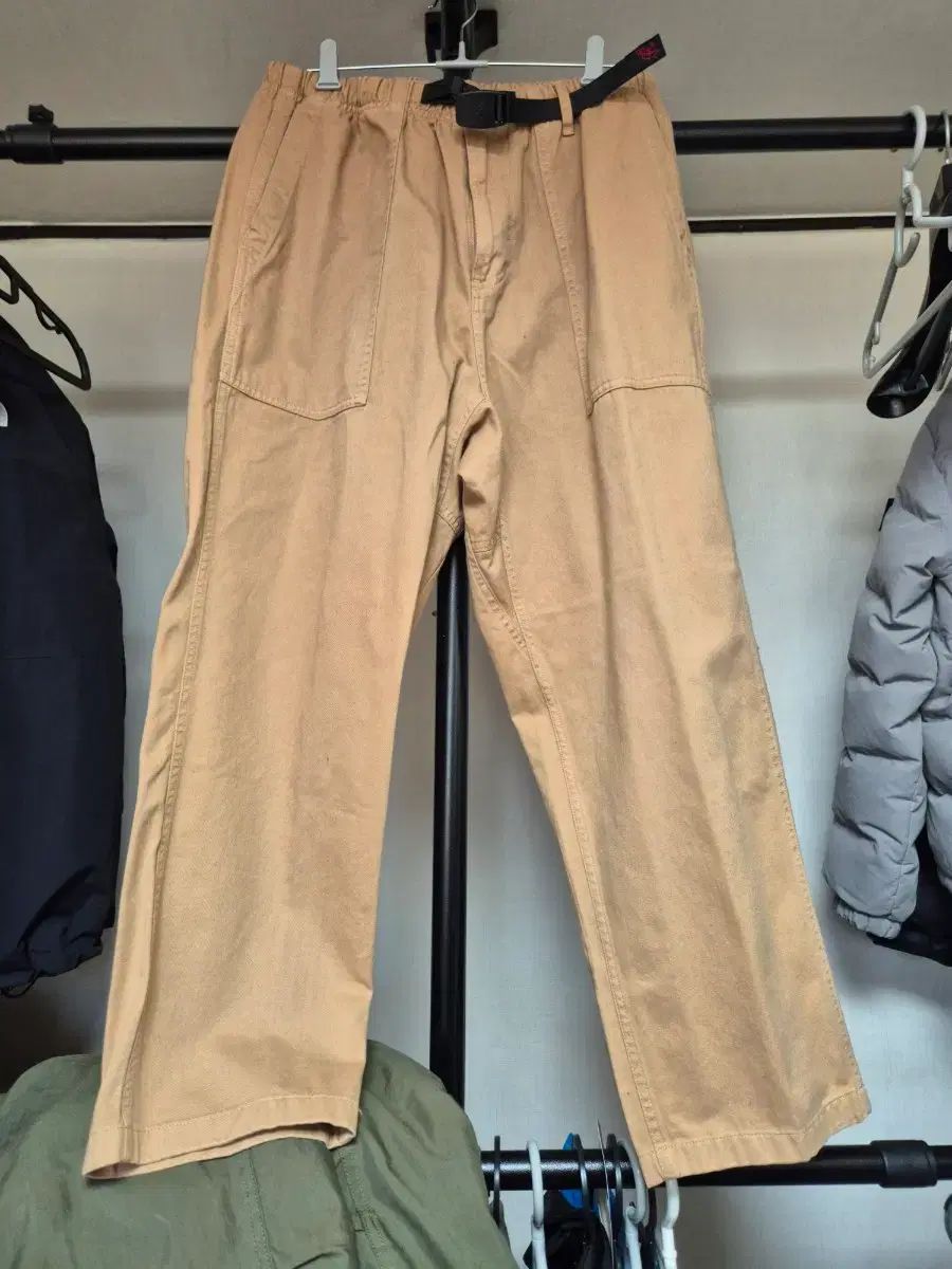 グラミチ ルーズテーパード L ベージュ