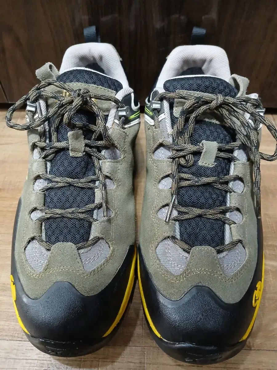 アイダー EIDER 登山靴 GORE-TEX ゴアテックス オリーブ色 270 mm