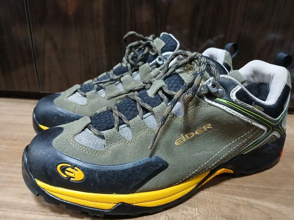 アイダー EIDER 登山靴 GORE-TEX ゴアテックス オリーブ色 270 mm