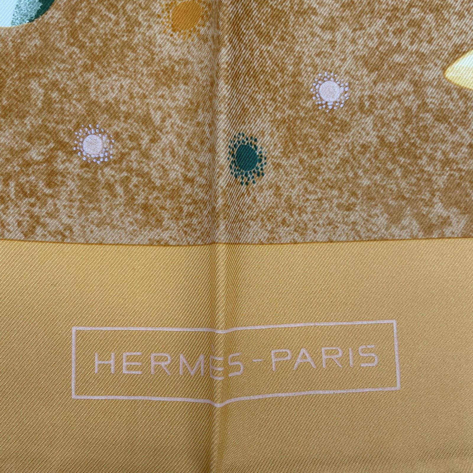 新品同様 HERMES エルメス スカーフ シルク カレ90 LAVOIE LACTEE