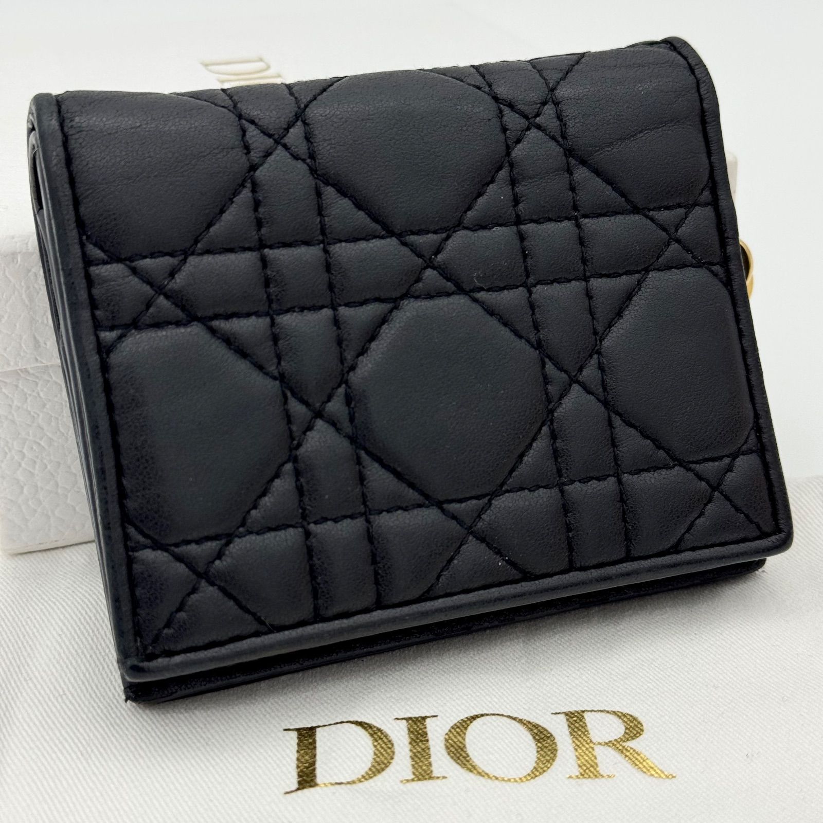 【最終セール！】Christian Dior カナージュ ブラック 二つ折り財布 クリスチャン ディオール Christian Dior 折財布 カナージュ 2つ折り