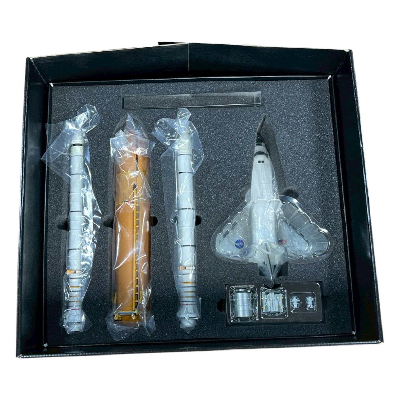 BANDAI SPACE SHUTTLE ENDEAVOUR 大人の超合金 初回限定特典付き