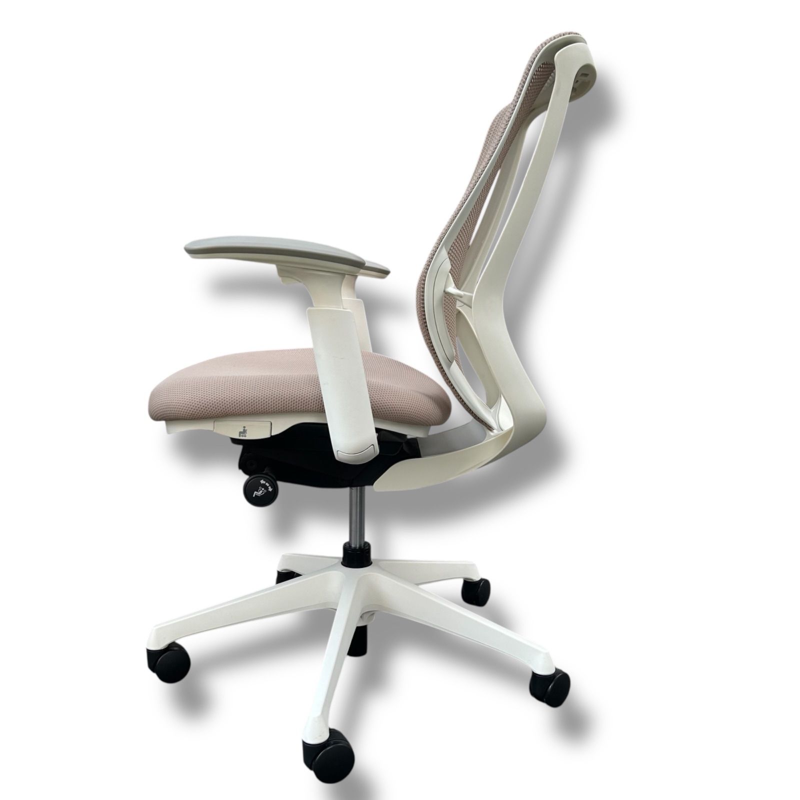  オカムラ okamura Sylphy シルフィー シリーズ C685XW FMP7 ハイバック 背メッシュタイプ アジャストアーム ダイニング用椅子 オフィスチェア ワークチェア 椅子 チェア