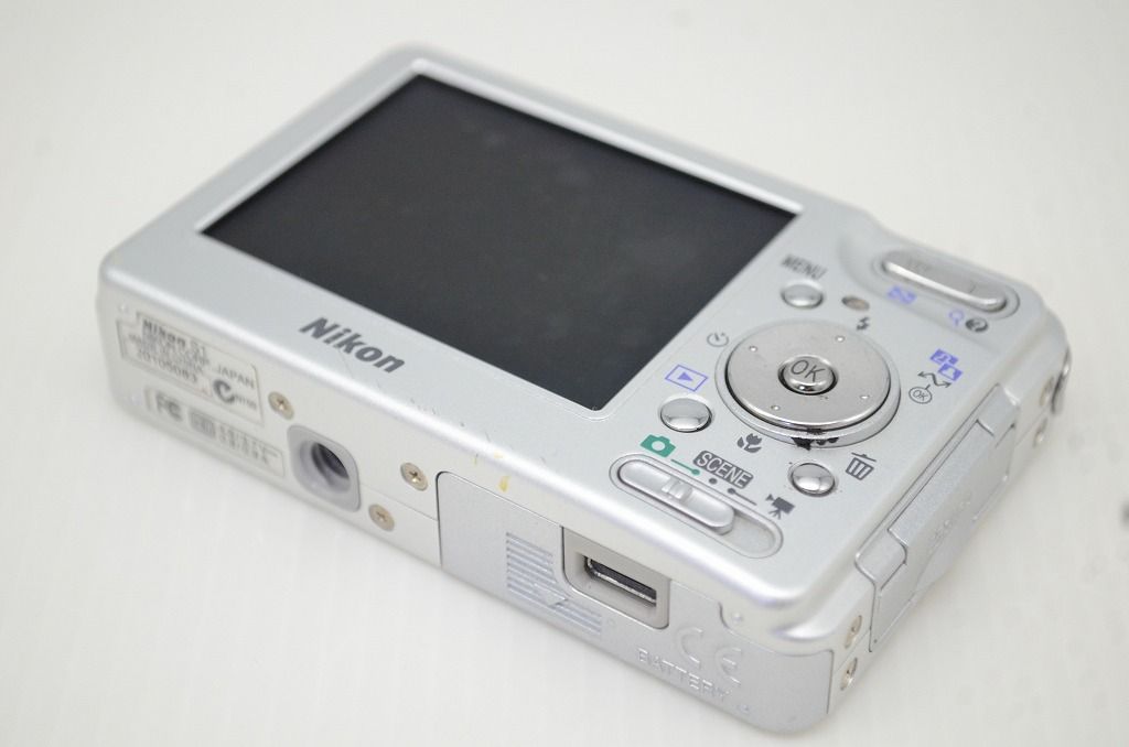 Nikon ニコン COOLPIX S1 コンパクトデジタルカメラ シルバー 251205g