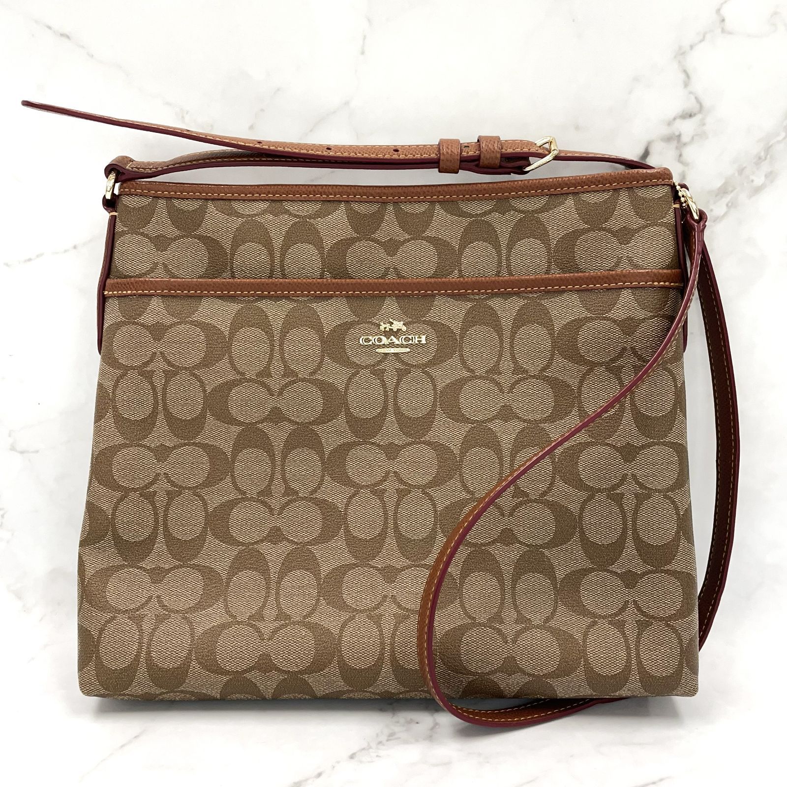コーチ ショルダーバッグ シグネチャー 斜め掛け ベージュ COACH COACH 