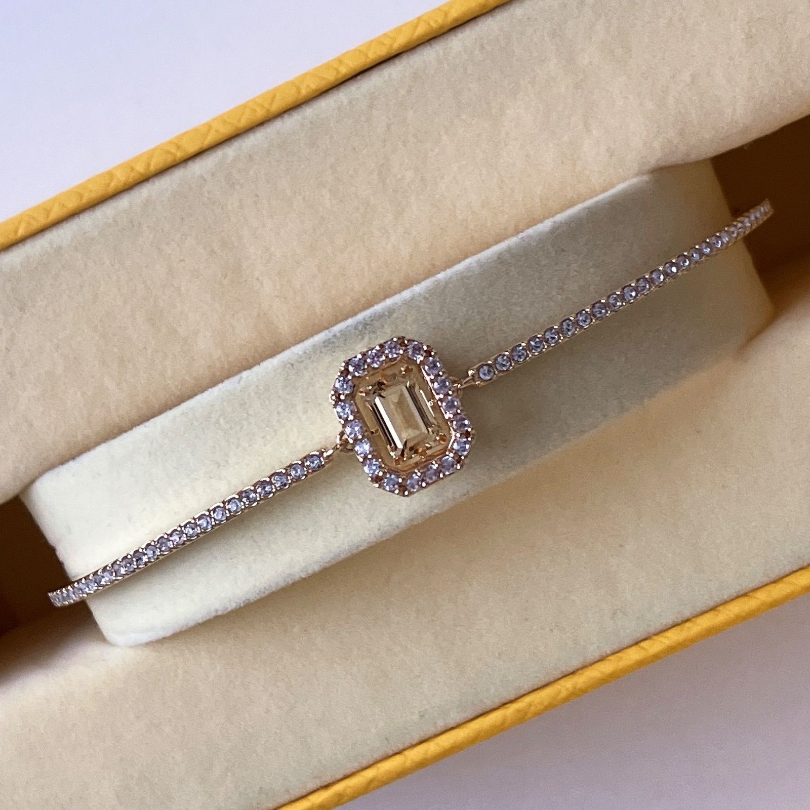 SWAROVSKI スワロフスキー Millenia イエローゴールド ブレスレット 