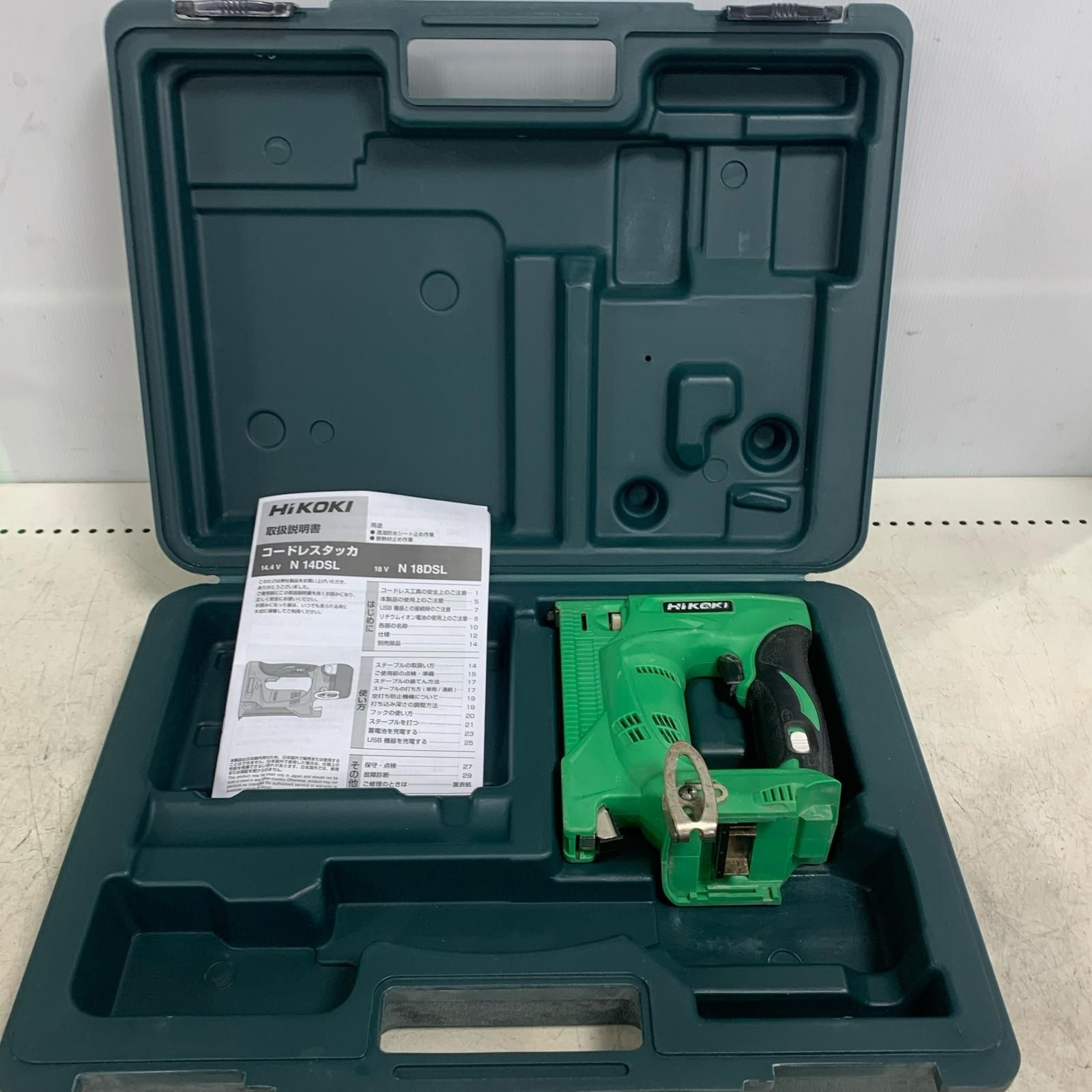 ♭♭HiKOKI ハイコーキ 13 mm コードレスタッカ 2019年製 ケース付 N 18 DSL グリーン