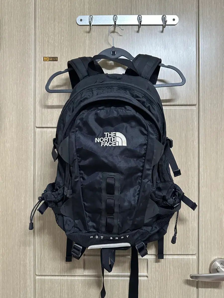 THE NORTH FACE ホットショット バックパック ブラック