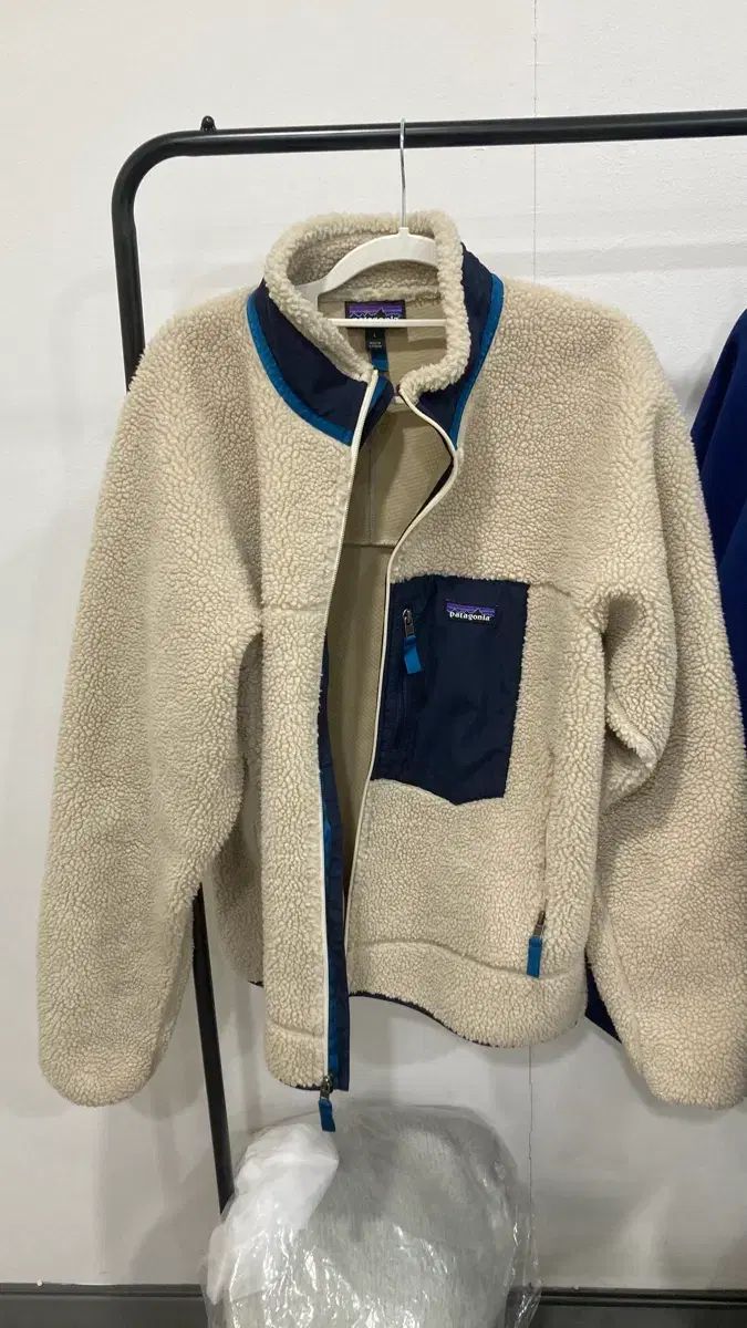 L パタゴニア レトロ× ナチュラル ネイビー