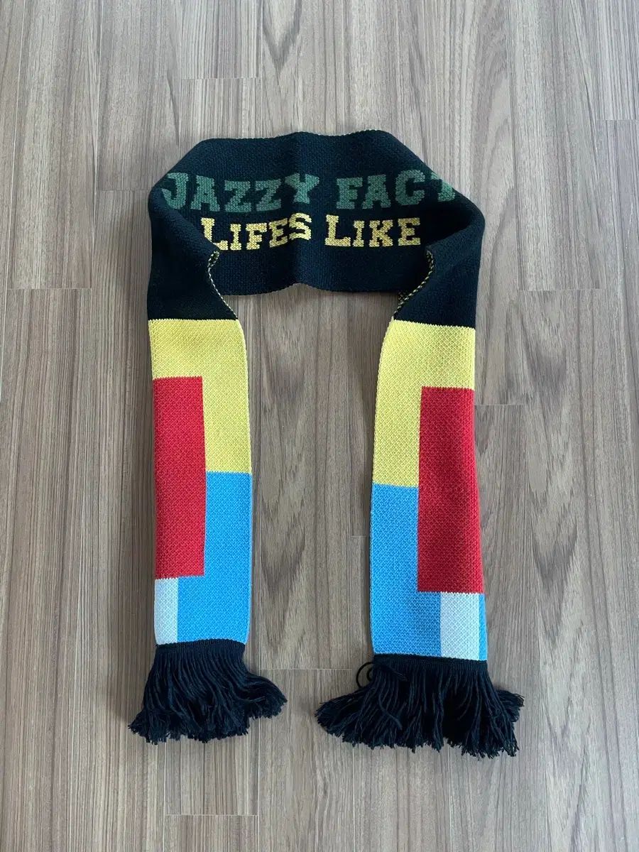 재지팩트 Lifes Like マフラー