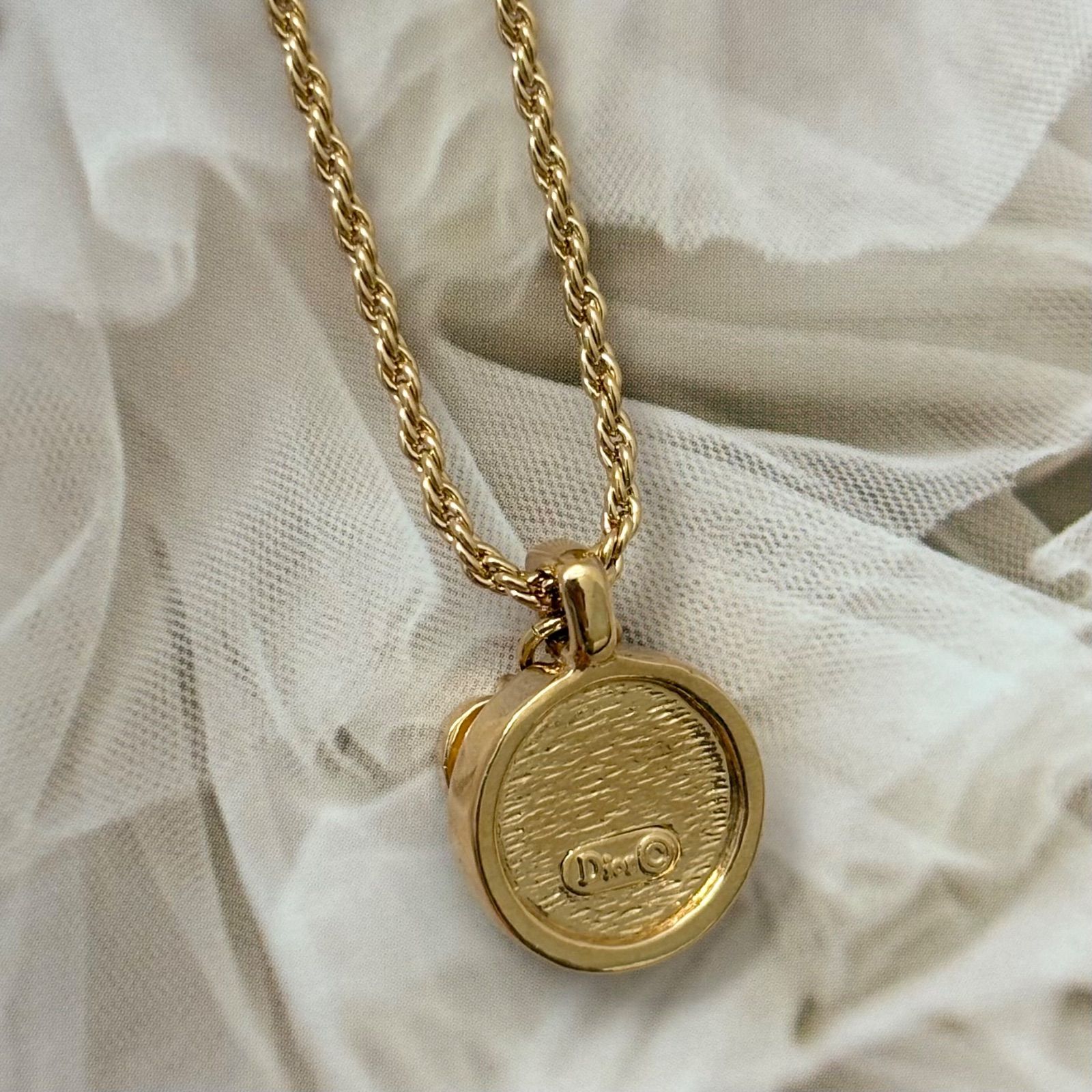 箱付き】【未使用品】クリスチャンディオール ネックレス CDロゴ 丸型