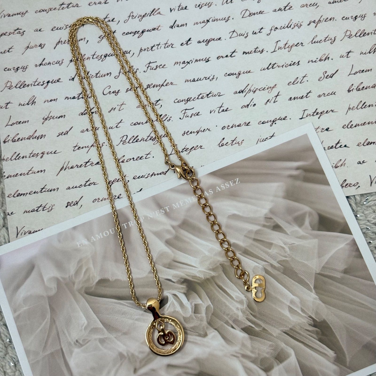 箱付き】【未使用品】クリスチャンディオール CDロゴ ラインストーン