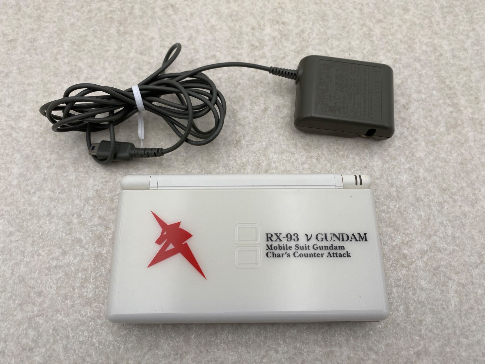 ニンテンドーDS Lite RX 93 νガンダムver