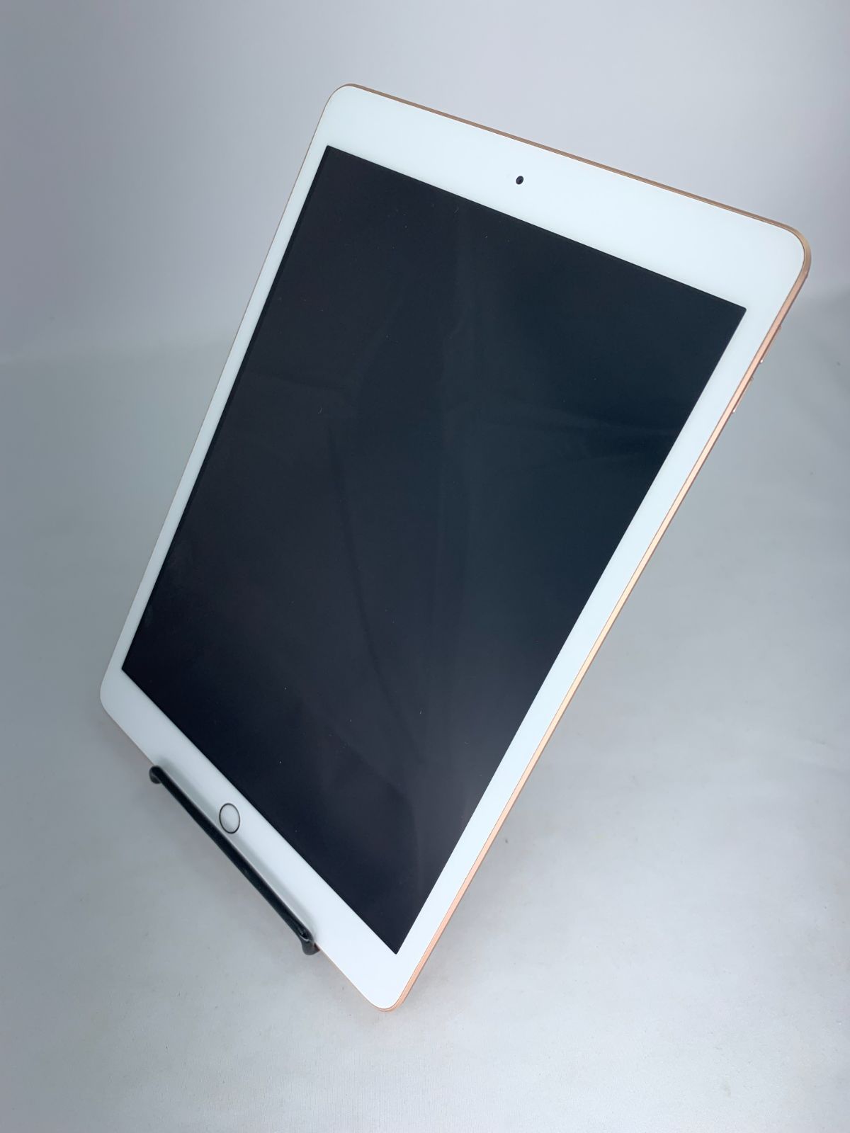 スピーカー不良 背面キズ有 iPad 10 2インチ 2020 第8世代 Wi Fiモデル 32 GB MYLC 2 J A ゴールド 10日間保証