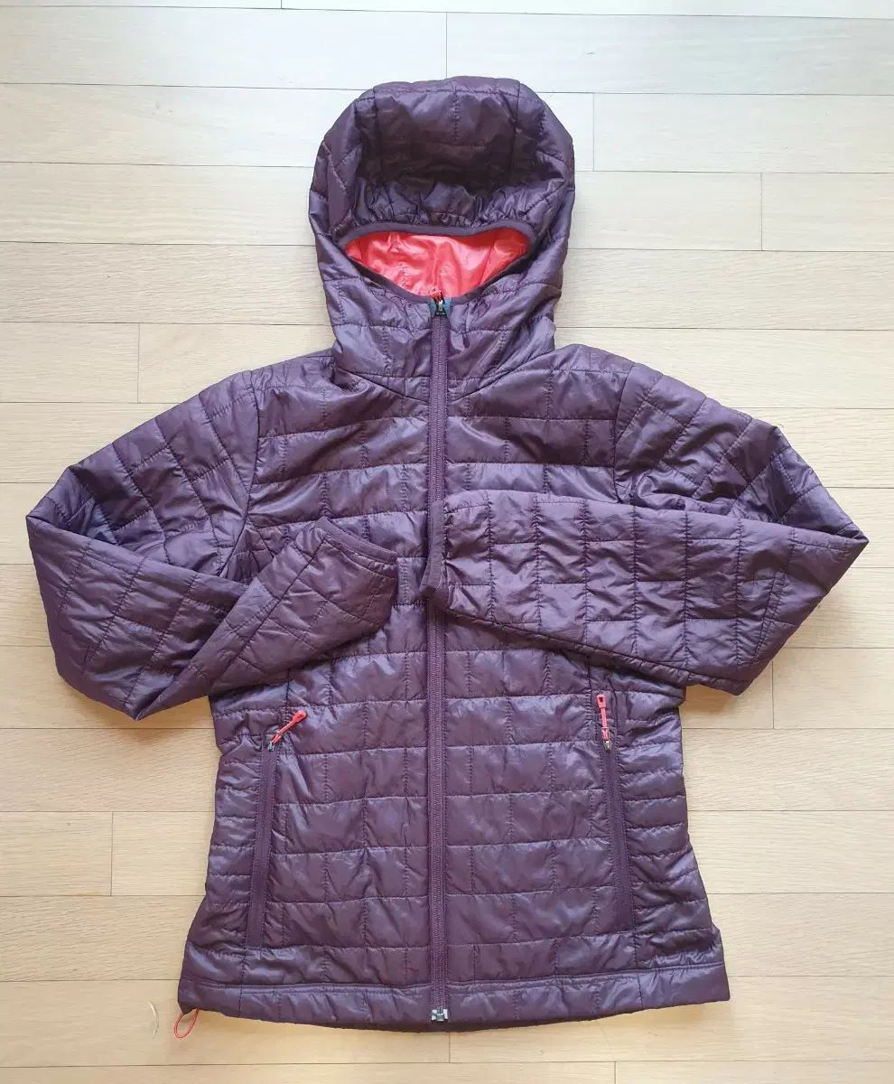 パタゴニア ナノパフフーディー レディースジャケット