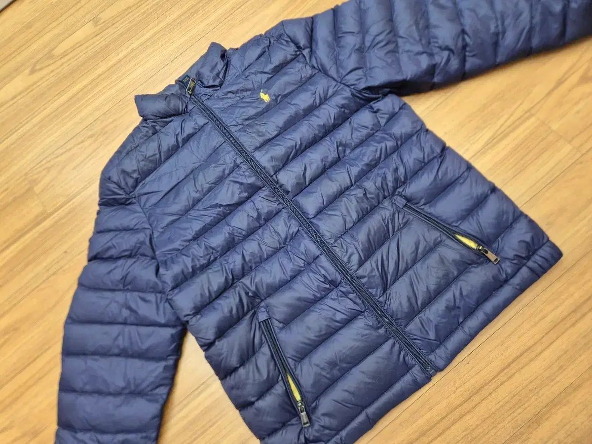 ポロ ラルフローレン 男の子用 軽量 ダウン L 14 16 サイズです はネイ