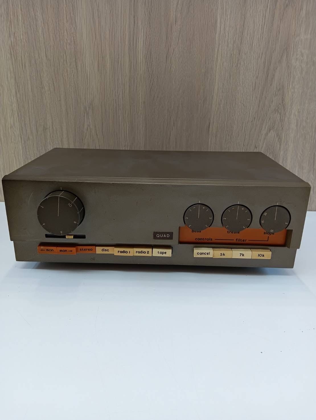 品 QUADクォード 33 プリアンプ 音楽 オーディオ機器 音響機器 アンプ