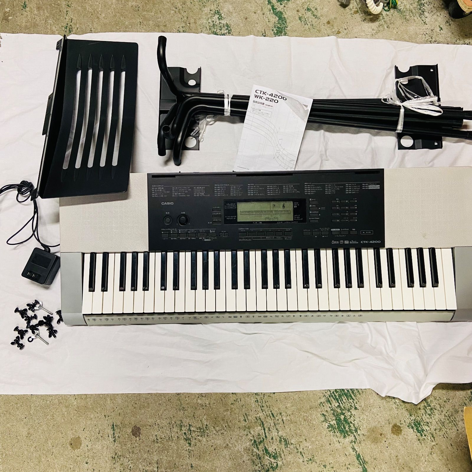12h14. CASIO カシオ CTK-4200 電子キーボード 譜面台付き - メルカリ