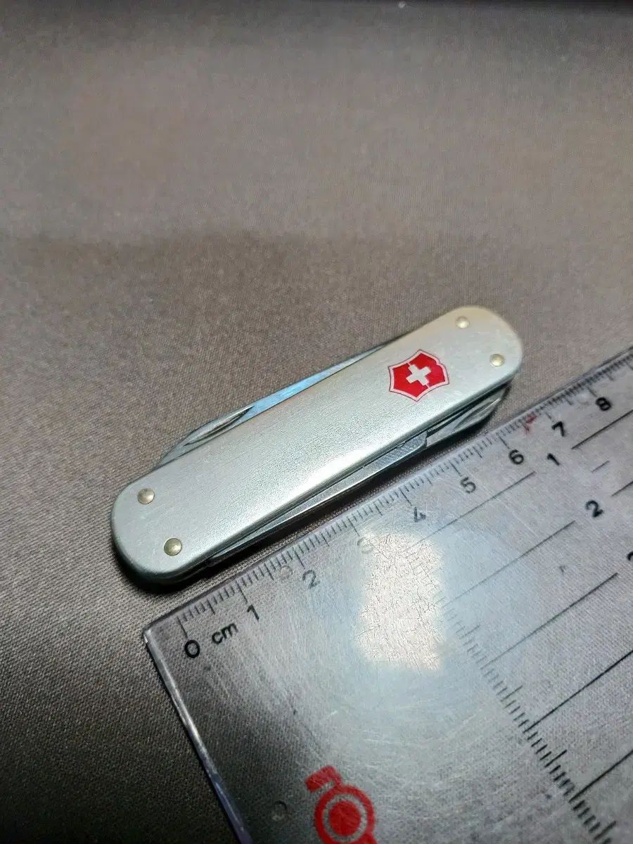 ビクトリノックス マネークリップ アロックス