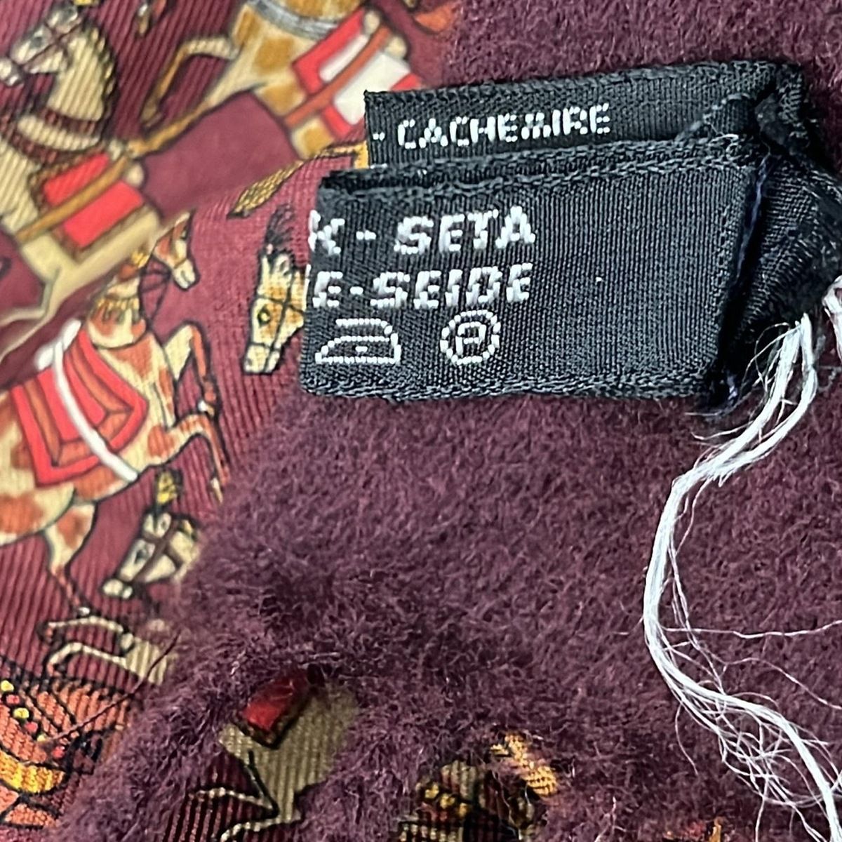 ボルドー×ブラウン×マルチ 馬