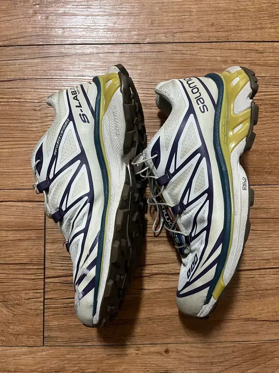 サロモン XT-6 バニラ アイス レイニーデイ グレープ 230