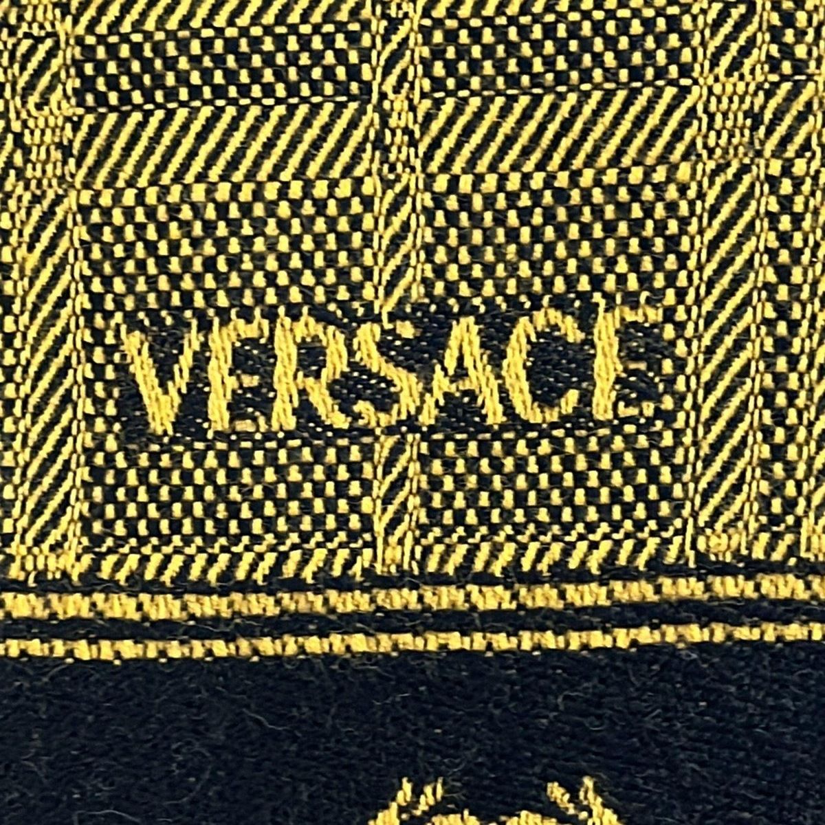 VERSACE ヴェルサーチ マフラー 黒 ダークイエロー ウール
