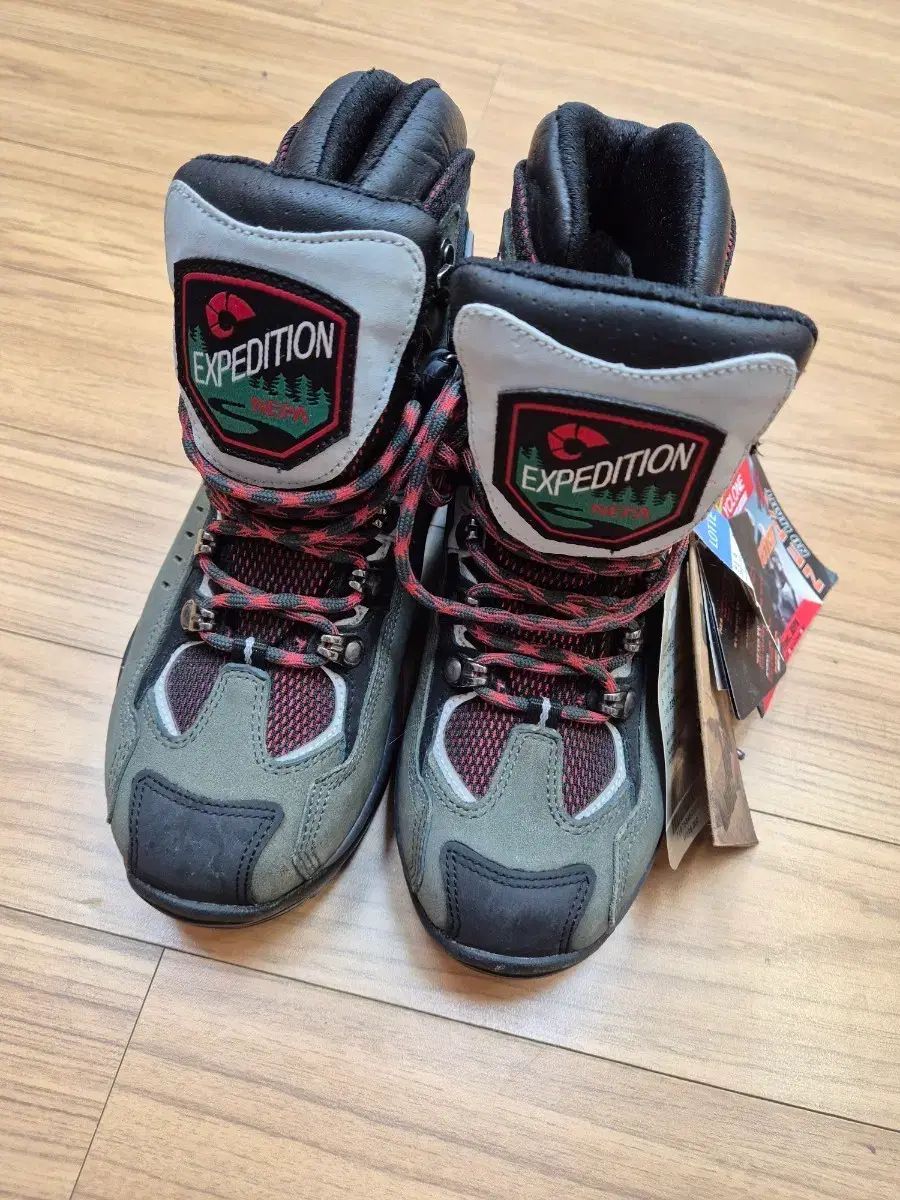 NEPA ネパ 登山靴 235 mm 298 00