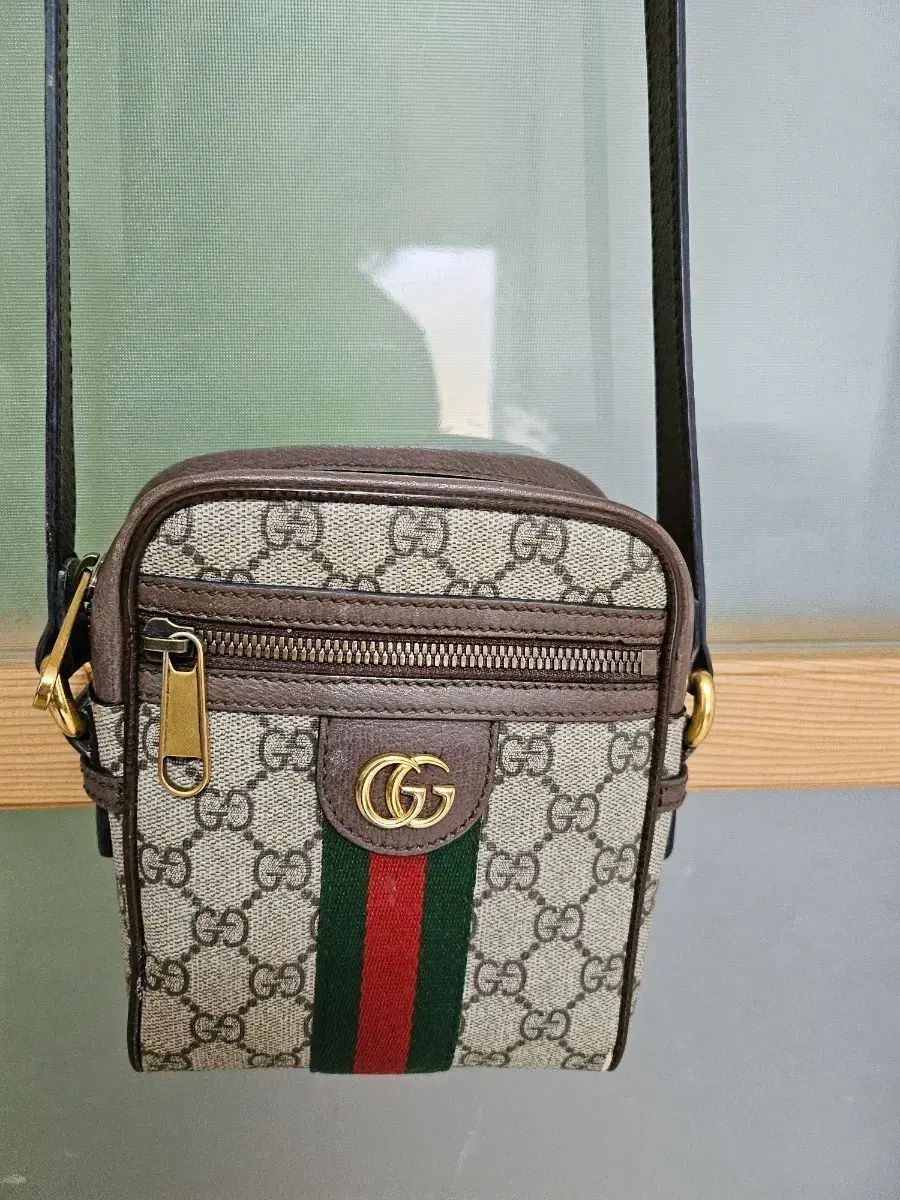 グッチ オフィディア ミニ クロスバッグ