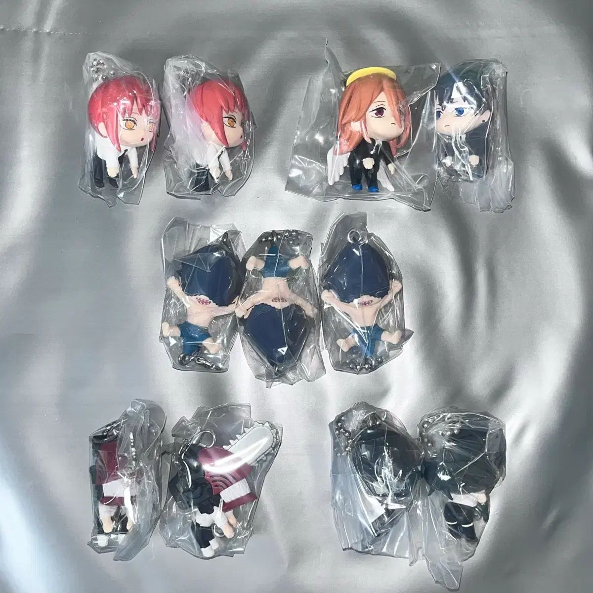 新品) チェンソーマン ロング連結アクリル キーホルダー マキマ アキ