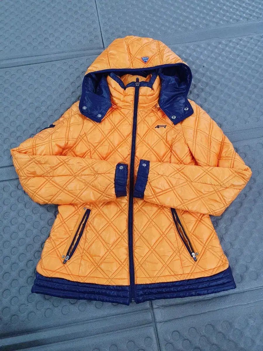 級 LOUIS CASTEL ルイカステル オレンジ キルティング ダウン アウター