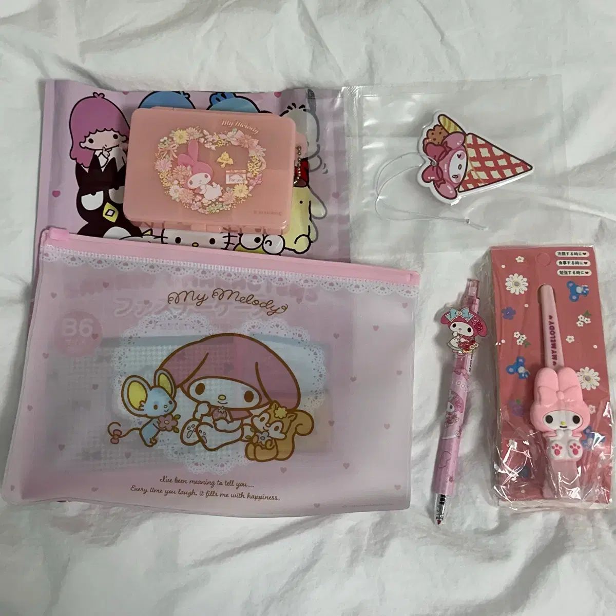 極美品・電池新品・付属】FENDI 114 タンク クラシコ ピンク 腕時計