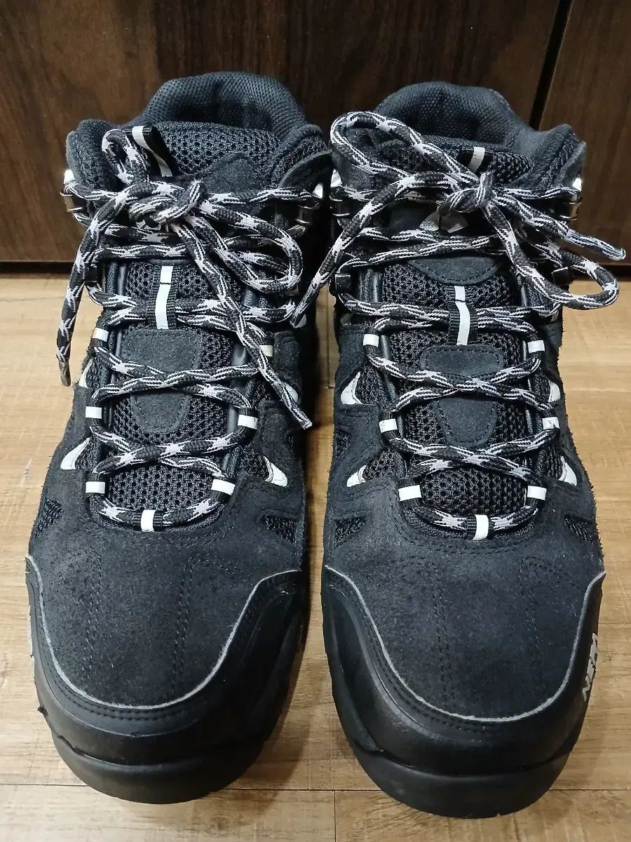 ネパ GORE-TEX ゴアテックス サン SAN 登山靴 ブラック 265 mm