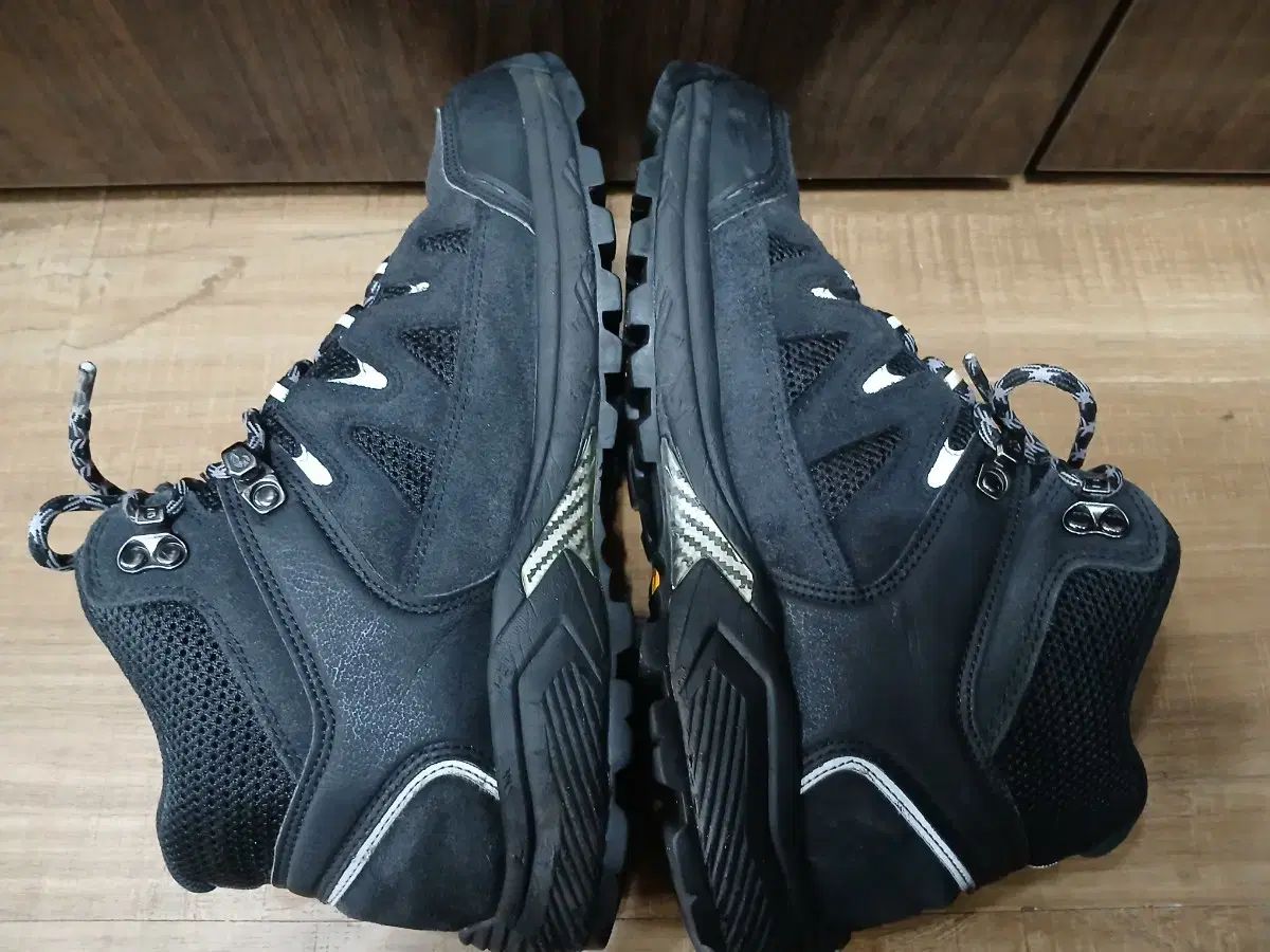  ネパ GORE TEX ゴアテックス サン SAN 登山靴 ブラック 265 mm 登山靴 トレッキングシューズ アウトドアシューズ