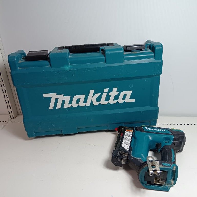 MAKITA マキタ 電動タッカ PT 353 D ブルー 程度BC 本体のみ コードレス式 35 mm 18 v キズ ヨゴレ有