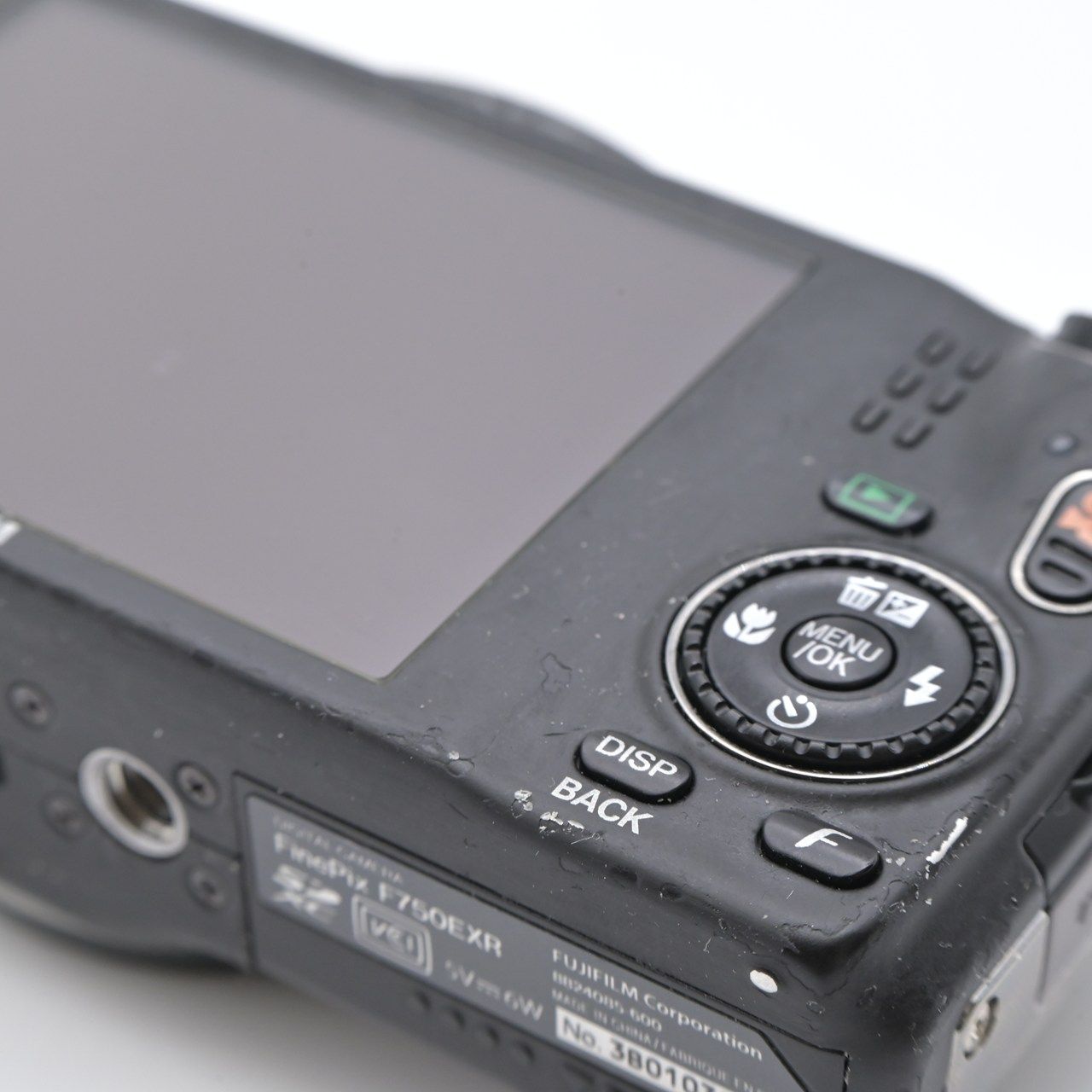 FUJIFILM フジフイルム FinePix F750EXR コンパクトデジタルカメラ